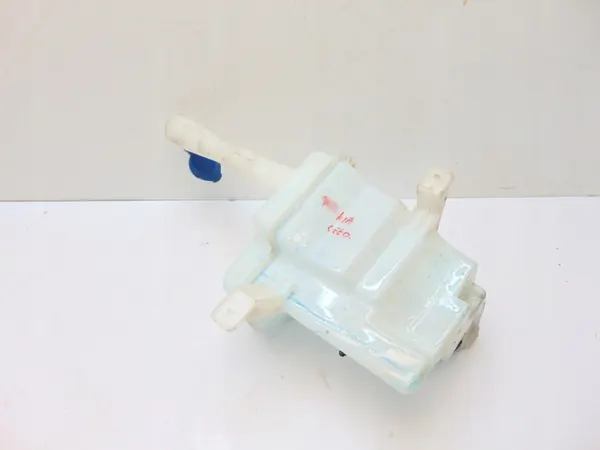 Pompe de réservoir lave-glace OEM 986101H101 Kia Ceed image 3