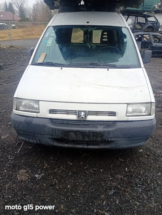Viga de eje trasero OEM 000 para Peugeot Expert I 2.0 HDI image 6