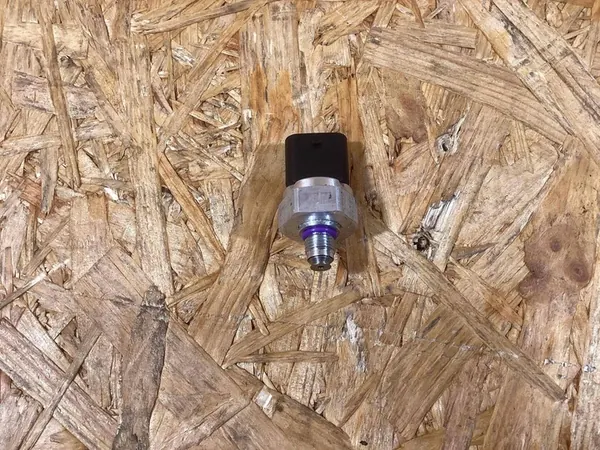 AUDI E-TRON Klimatrör 4KE816743F image 7