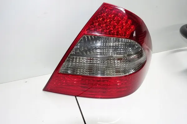 Höger bakljus Mercedes W211 Sedan Avantgarde LED 2118202664 image 2
