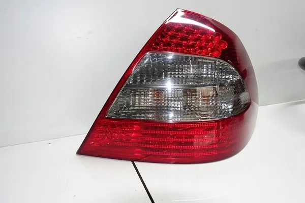 Höger bakljus Mercedes W211 Sedan Avantgarde LED 2118202664 image 3