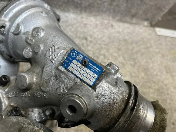 Conjunto de turbocompresores W204 2.2 CDI Biturbo 651 OEM image 8