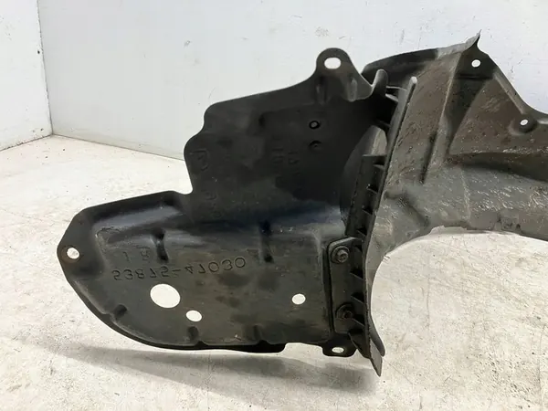 Toyota Prius III Etu Lokasuoja Oikea 53875-47030 image 10