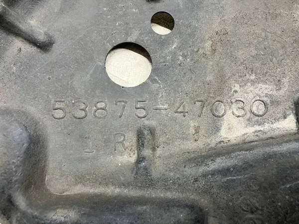 Toyota Prius III Etu Lokasuoja Oikea 53875-47030 image 3