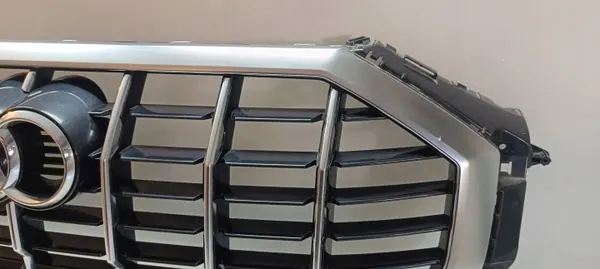 Audi Q3 II 83A S-Line Frontstoßstangengrill OEM 83A853651E image 6