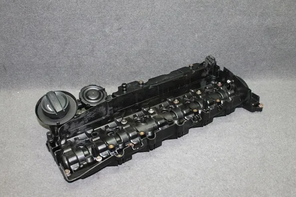 BMW E90 F30 F32 F10 F15 F01 2.5D 3.0D N57 - Tampa de válvulas image 2