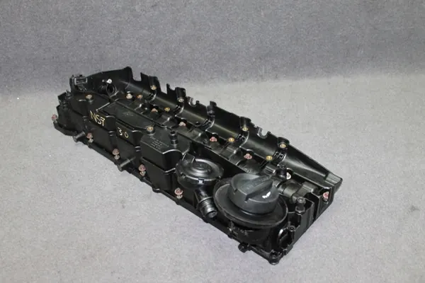 BMW E90 F30 F32 F10 F15 F01 2.5D 3.0D N57 - Tampa de válvulas image 3