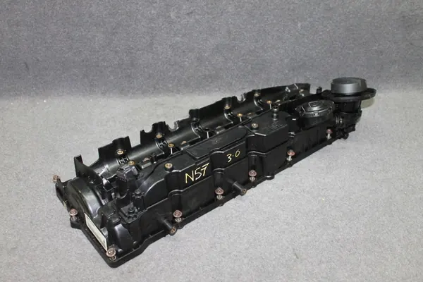 BMW E90 F30 F32 F10 F15 F01 2.5D 3.0D N57 - Tampa de válvulas image 4