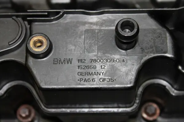 BMW E90 F30 F32 F10 F15 F01 2.5D 3.0D N57 - Tampa de válvulas image 9
