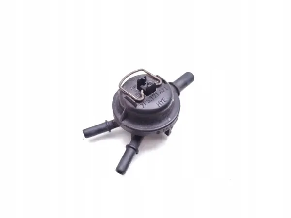 Válvula de refrigeração Porsche Panamera OEM 7P5121671 image 9