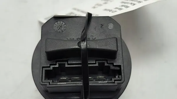 Volvo Gebläsemotorwiderstand OEM 5HL008941-21 image 3