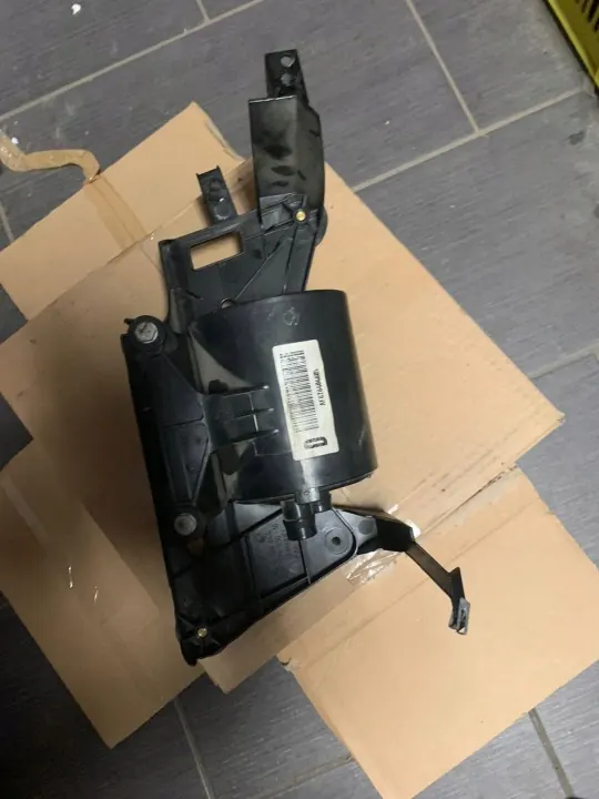 OEM 6764046 kolfilter för BMW E90 E91 E92 E93 M3 image 2