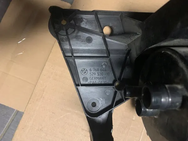 OEM 6764046 kolfilter för BMW E90 E91 E92 E93 M3 image 3