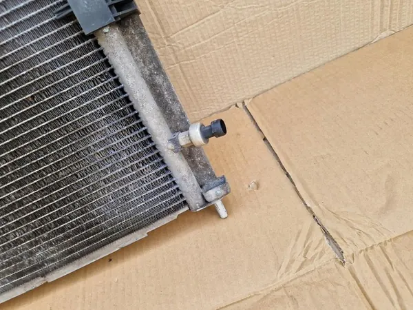 Radiador de agua de aire acondicionado Renault Clio III 1.2 16V image 5