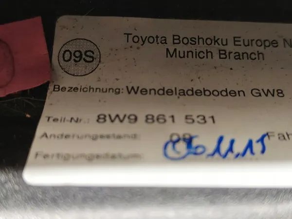 Audi A4 B9 Kofferraumbodenmatte OEM 8W9861531 image 3