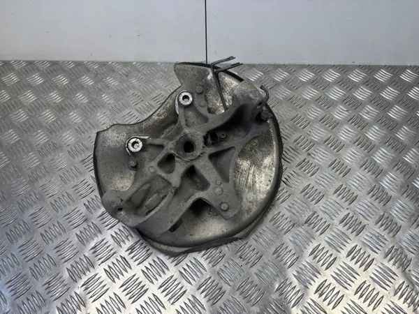 Buje Rueda Trasera Derecha Audi A4 B9 OEM 8W0505460F image 5