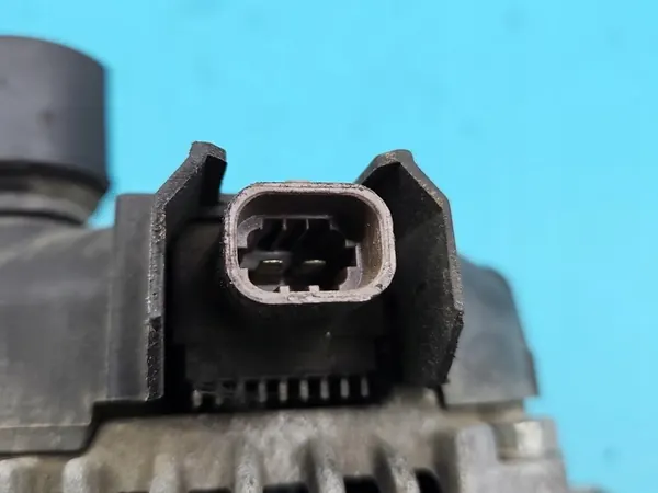 Vaihtovirtageneraattori Opel Astra V K 1.6 CDTI OEM 13587304 image 5