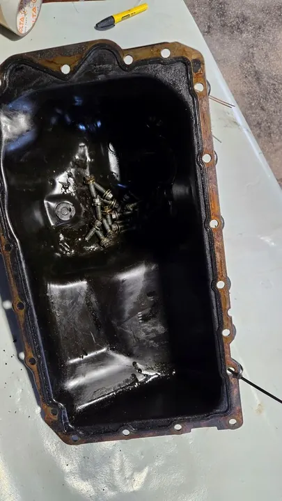 BMW E46 E90 E92 320i 318i Oljetank image 2