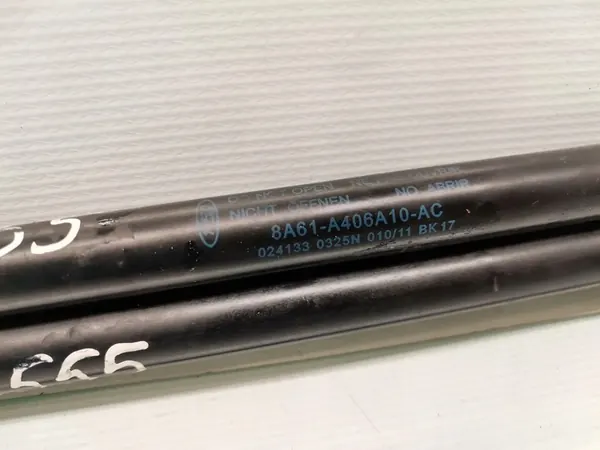 Ford Fiesta Takaluukun Iskunvaimennin 2011 Hatchback image 5