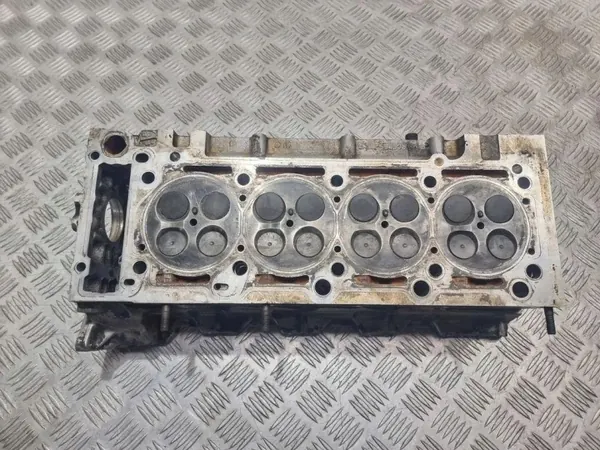 Mercedes-Benz OE A6110105020 Culata Motor Usada image 4