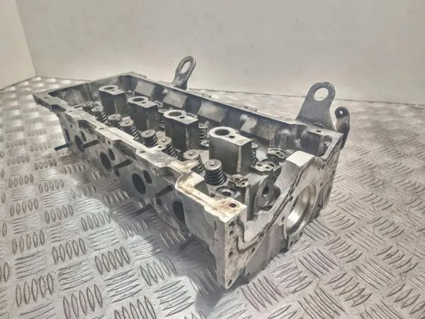 Mercedes-Benz OE A6110105020 Culata Motor Usada image 5