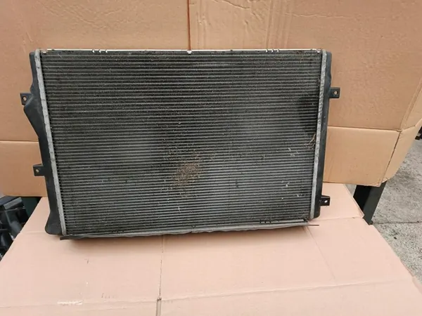 Radiador de agua VW GOLF 6 PASSAT B7 SEAT SKODA AUDI OEM image 3