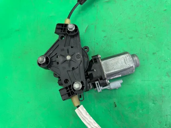 Mecanismo do motor da janela dianteira esquerda Peugeot 301 image 9