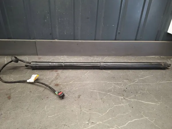 Volvo V60 II Actuateur de Hayon Gauche OEM 32357571 image 2