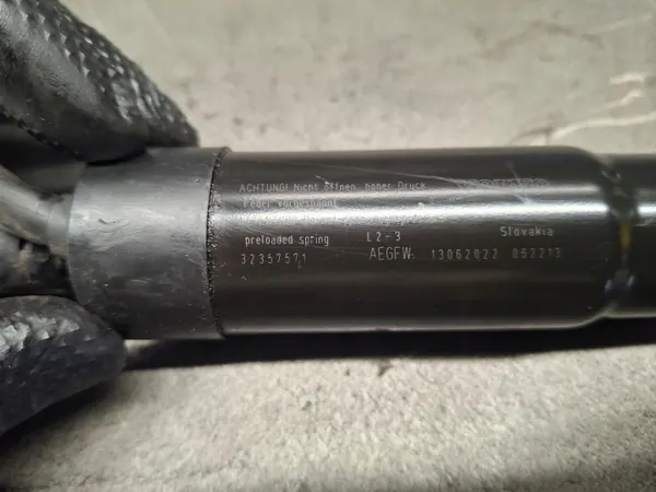 Volvo V60 II Actuateur de Hayon Gauche OEM 32357571 image 4
