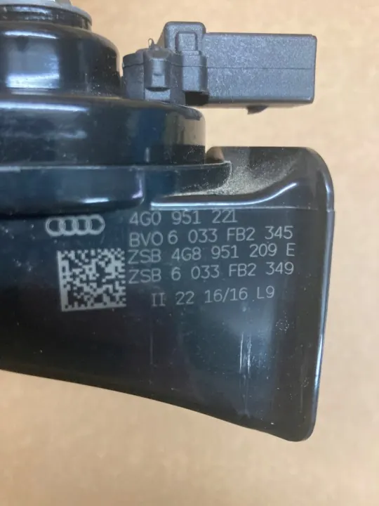 Audi A7 RS7 2015-2018 Linker claxon OEM 4G0951221 image 3