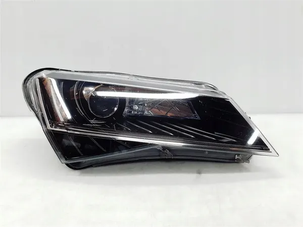 SKODA SUPERB III 15r+ Rechtes Scheinwerfer Full LED image 2