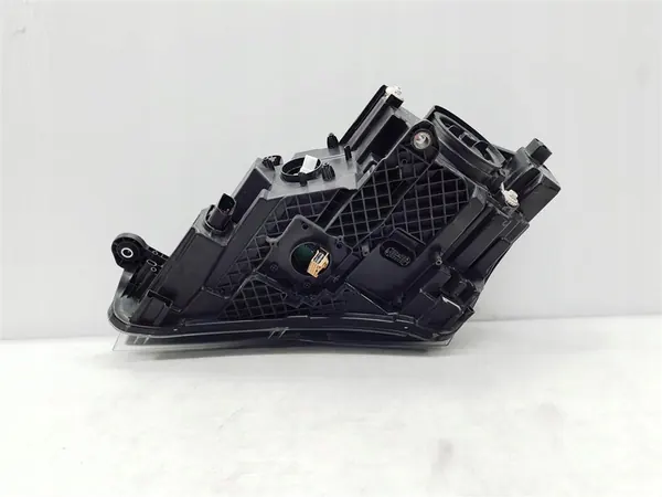 SKODA SUPERB III 15r+ Rechtes Scheinwerfer Full LED image 7