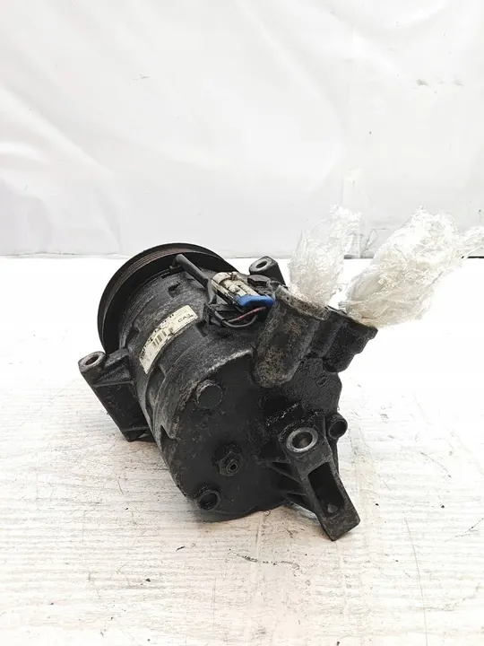 Opel Insignia A AC-kompressori 13220076 image 3