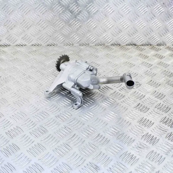 Bomba de óleo Mercedes-Benz OEM A2275964610 - Usada image 4