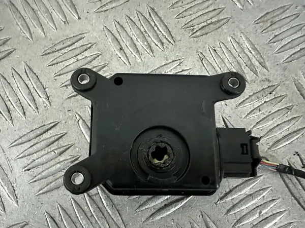 Lancia Delta III Heizungsmotorstecker OEM 46723703 image 4