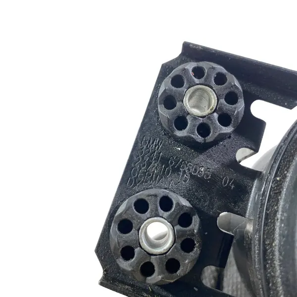 BMW X1 E84 2015 Servolenkungsbehälter image 5