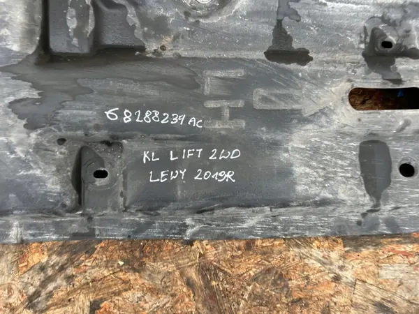 OEM 68288239AC Escudo Inferior Esquerdo Jeep Cherokee image 3