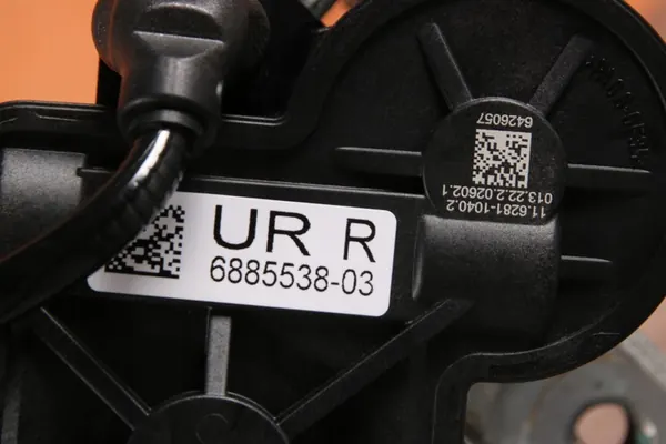 BMW X1 F48 X2 F39 Oikea Takajarrusatula image 9