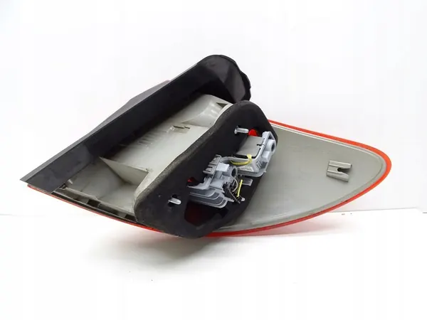 Linker achterlicht Mercedes W246 A2468200164 image 3