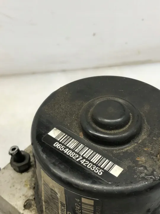 ABS-pumpun ohjain OEM 9660696380 - Käytetty image 5