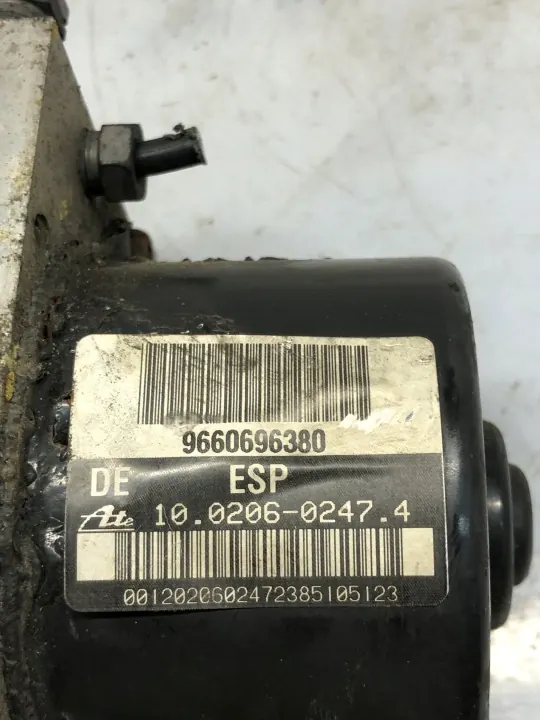 ABS-pumpun ohjain OEM 9660696380 - Käytetty image 6