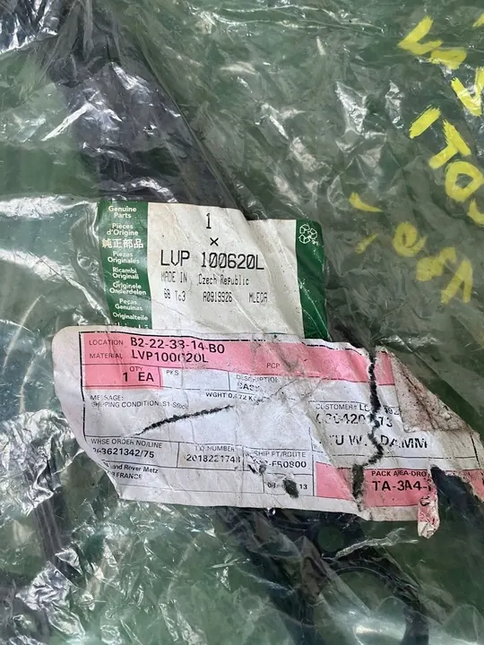 Land Rover Freelander 2008 Motorutrymmesdelar LVP100620L image 2