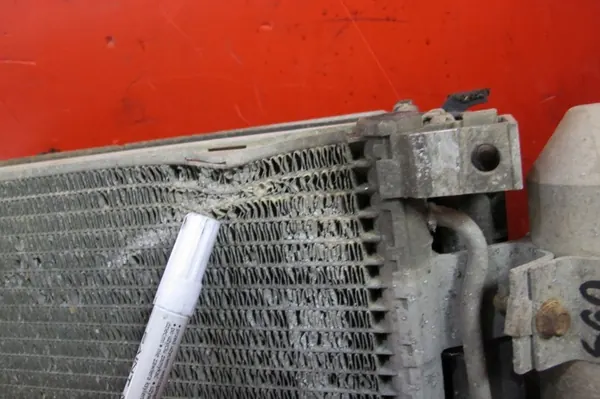 VOLVO S60 V70 00-10 2.4 D Jäähdytin OEM image 3