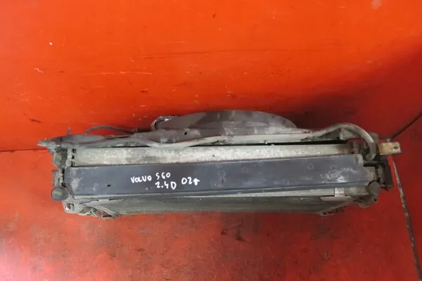 VOLVO S60 V70 00-10 2.4 D Jäähdytin OEM image 9