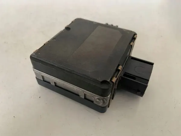 Radar Distronic Gauche Audi A4 B9 OEM 4M0907590E image 3