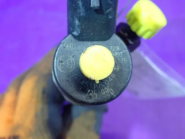 Iniettore Bosch 0 445 110 048 BMW E39 image 5