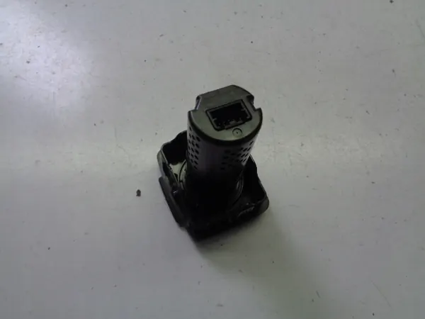 USB-Ladebuchsen OEM LC5B-S045N67-ACW Ford Explorer image 3