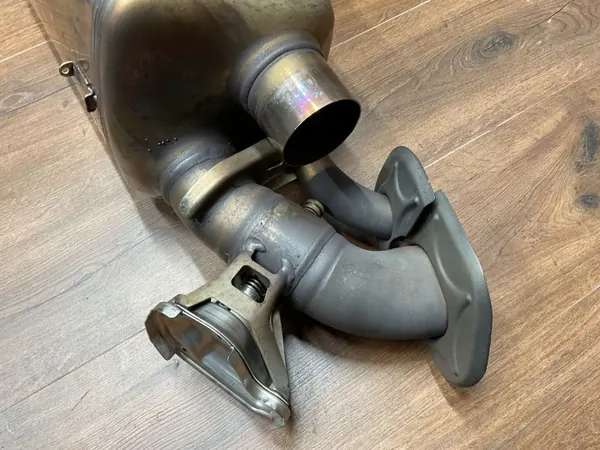 Silencieux Porsche 911 OEM 992251053 image 10