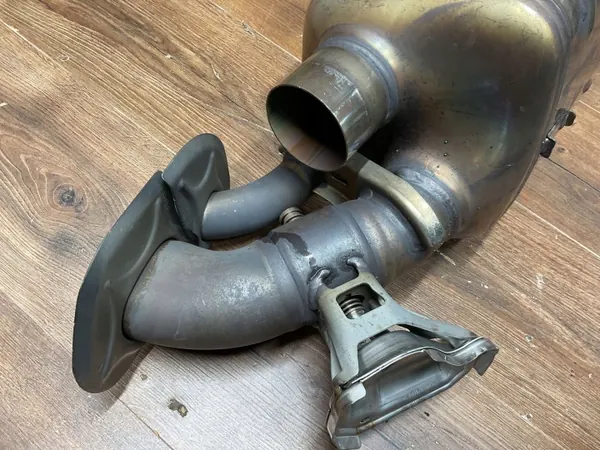 Silencieux Porsche 911 OEM 992251053 image 9
