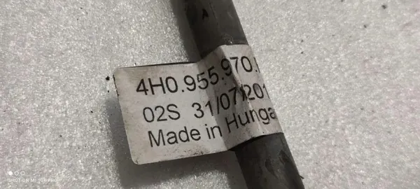 Koplampensproeislang OEM 4H0955970 - Audi A8 S8 D4 image 4